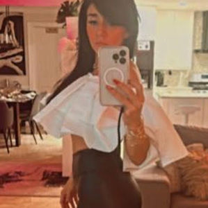 Meet your Posher, Carolina